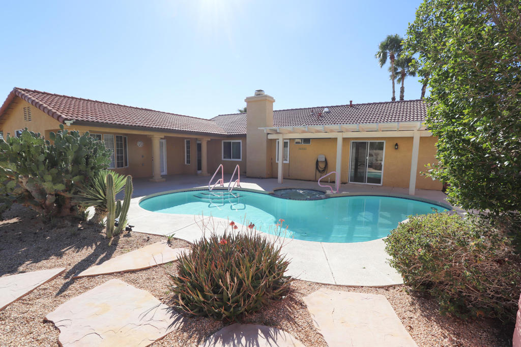 Mission Lakes - Residential Lease