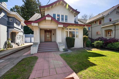 Photo of 3824 Lakeshore Ave Ave, Oakland, CA 94610 (MLS # 41128543)