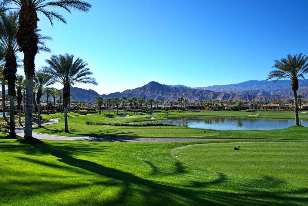 Photo of 43231 Via Siena, Indian Wells, CA 92210 (MLS # 219137617DA)