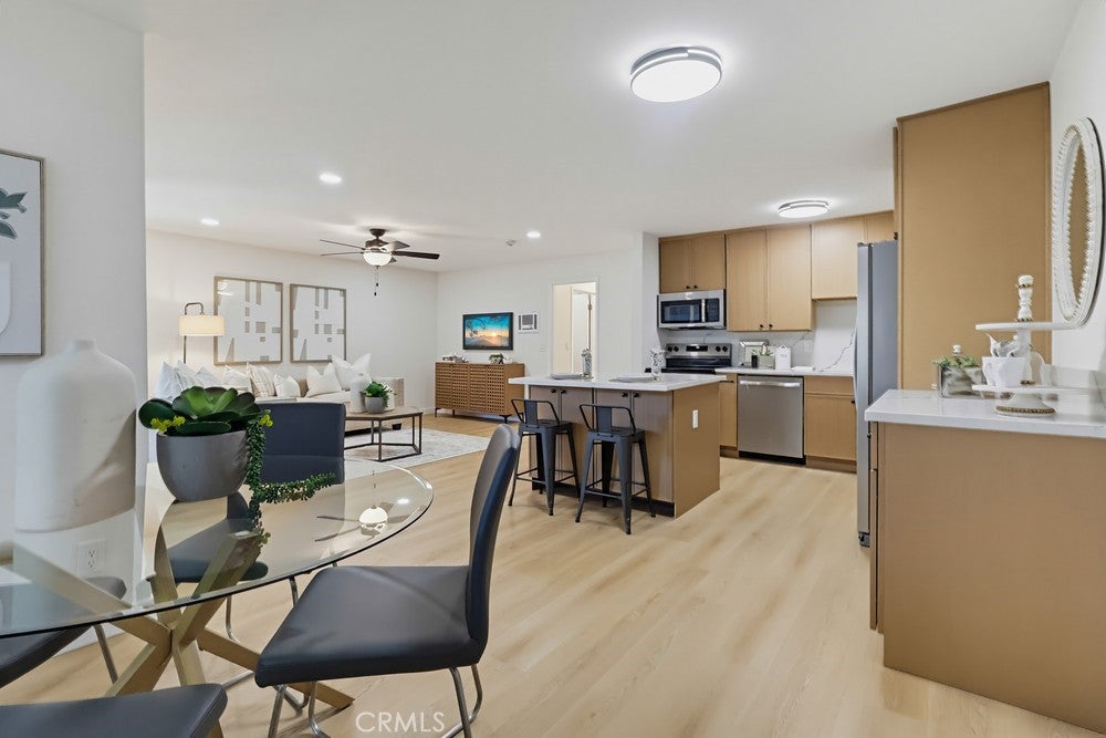 635 S Prospect 103