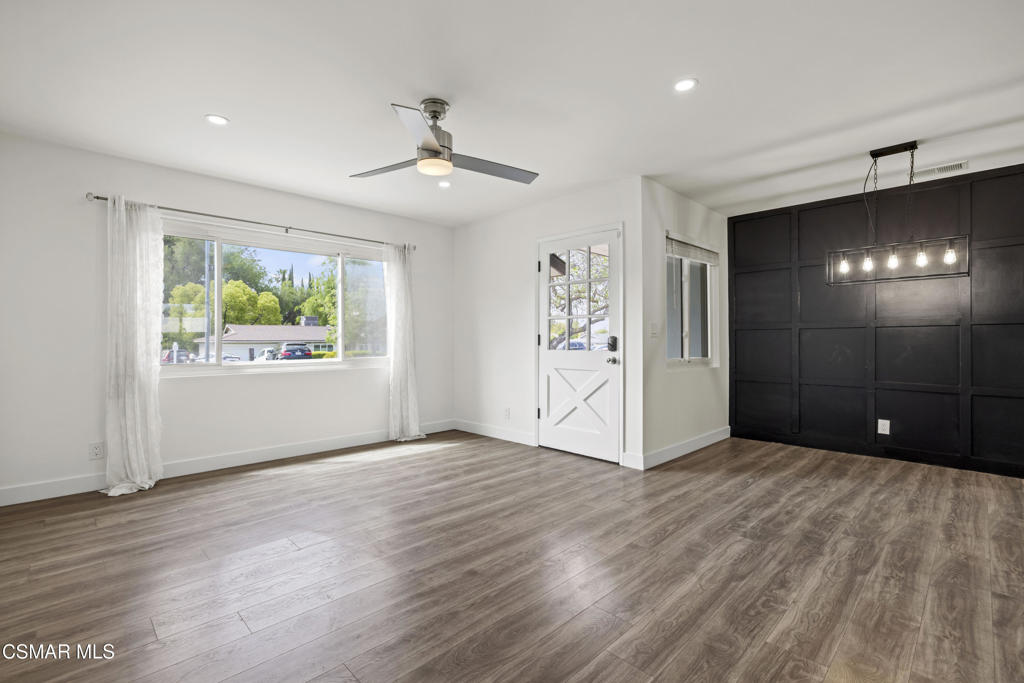 1455 Calle Tulipan