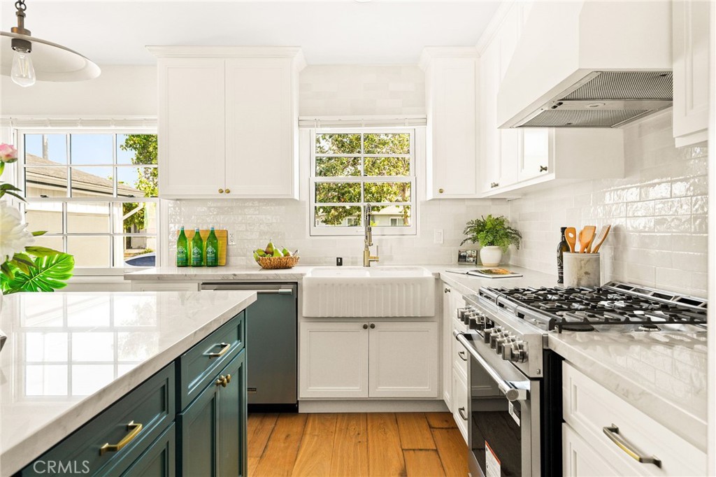 2139 W 169th Place