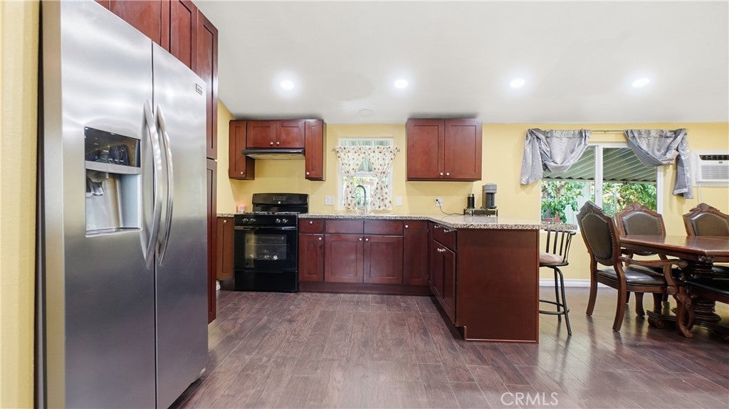 310 Philadelphia Street E 108