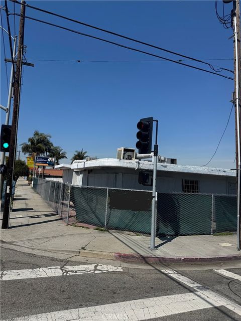 Photo of 603 W W Pacific Coast HWY Hwy, Wilmington, CA 90744 (MLS # SB26051582)