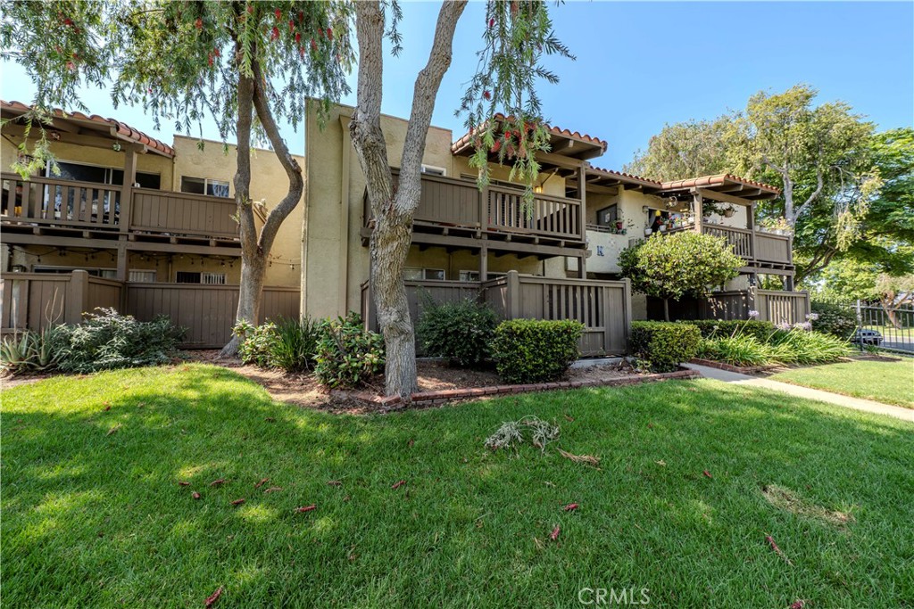 1345 Cabrillo Park Drive K06