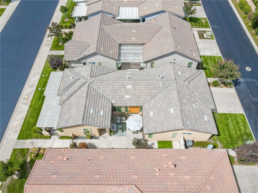 Four Seasons - Residential