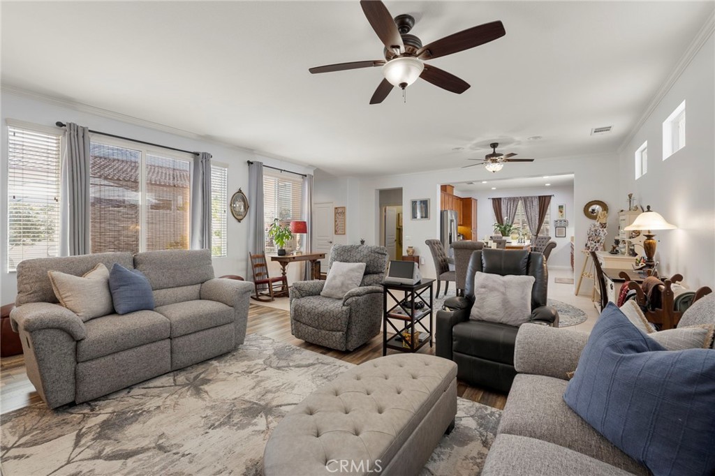 Four Seasons - Residential