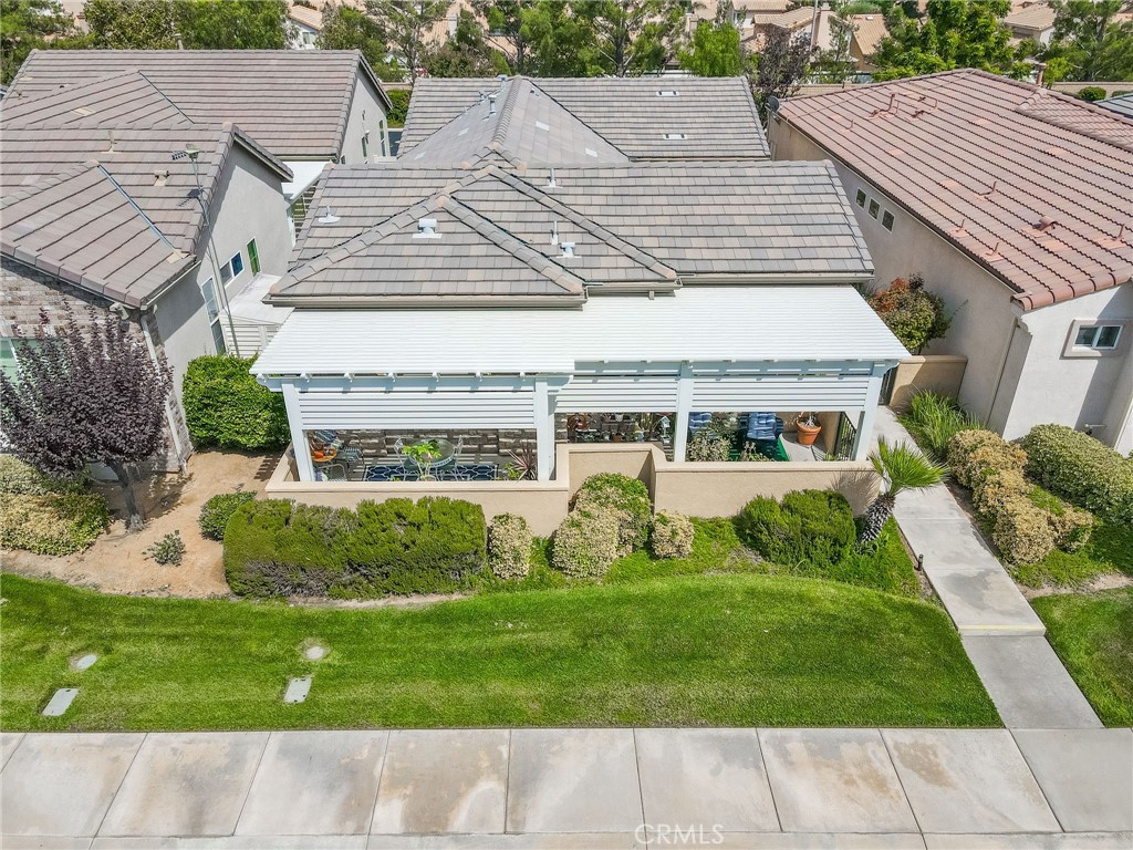 Four Seasons - Residential