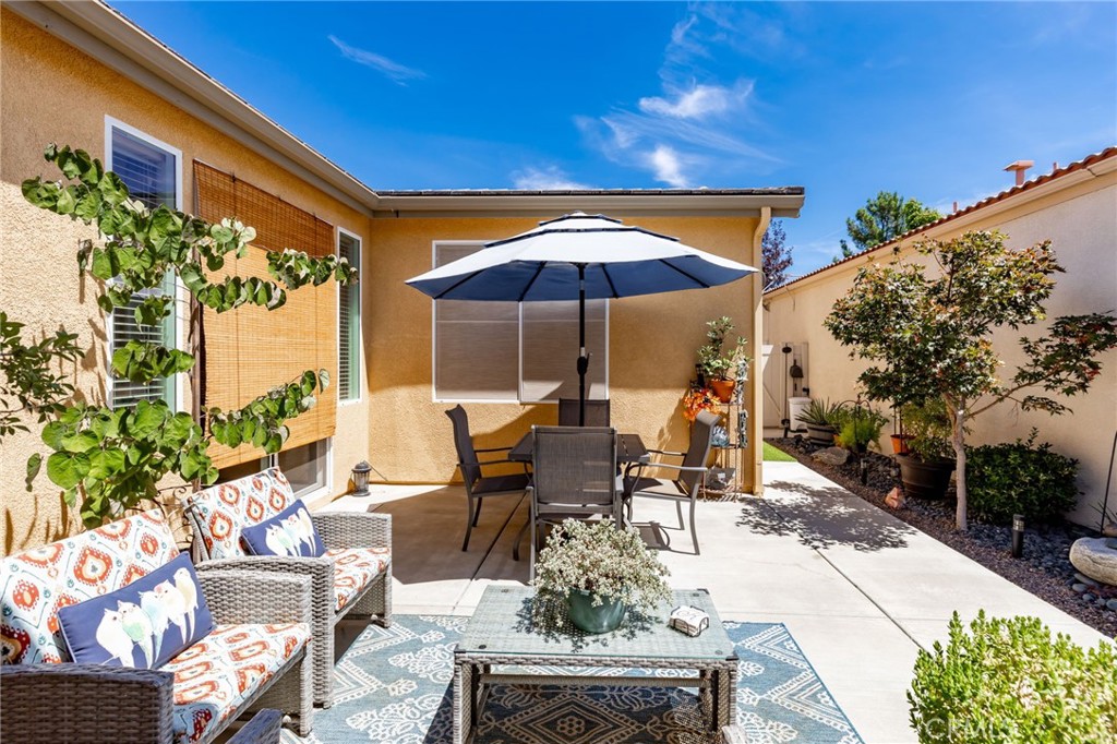 Four Seasons - Residential