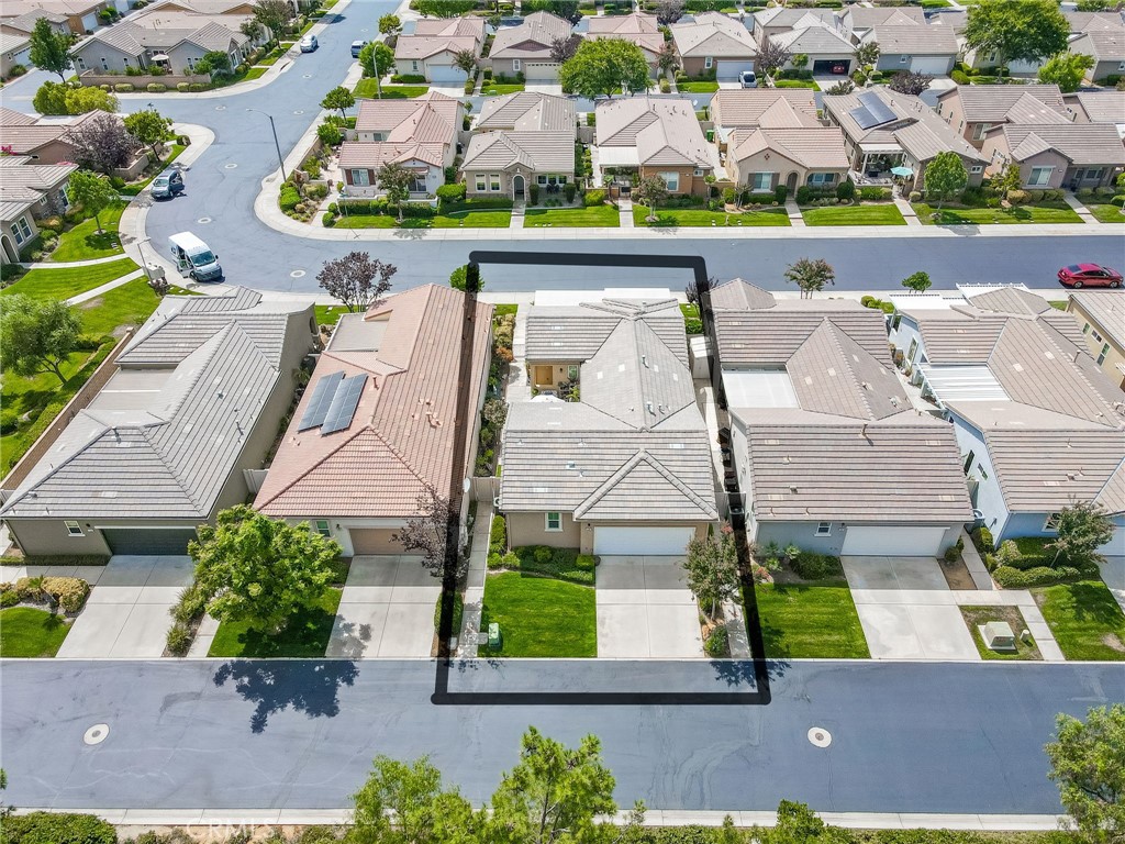 Four Seasons - Residential