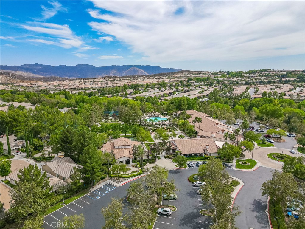 Four Seasons - Residential