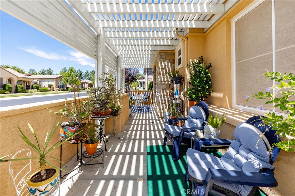 Four Seasons - Residential