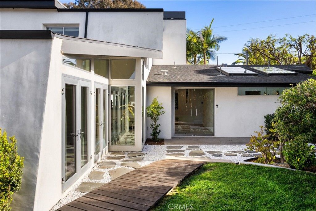 Photo of 341 Vista Baya, Costa Mesa, CA 92627 (MLS # NP26101329)