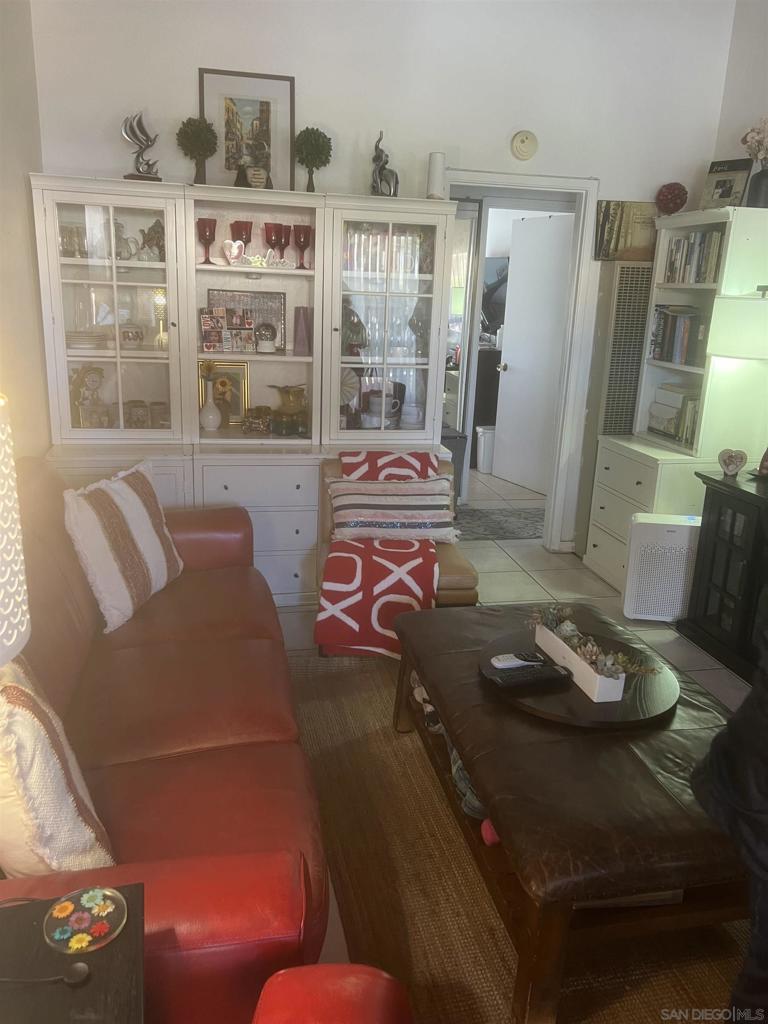 29-4327 CLMT MESA BLVD