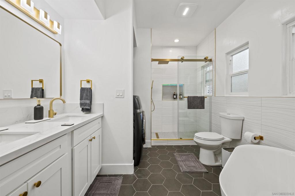 Mission Beach - Residential
