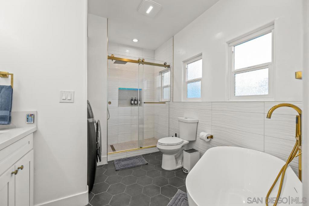 Mission Beach - Residential