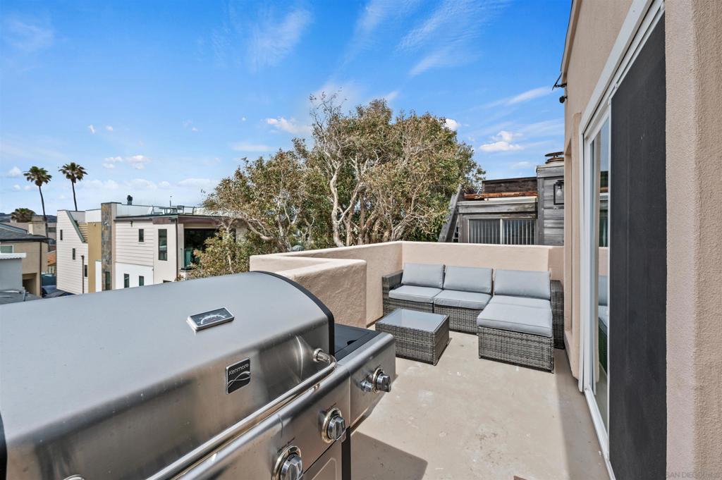 Mission Beach - Residential