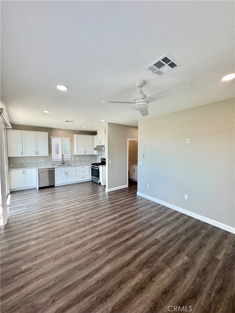 Properties 3 1134 Villa Calimesa 3