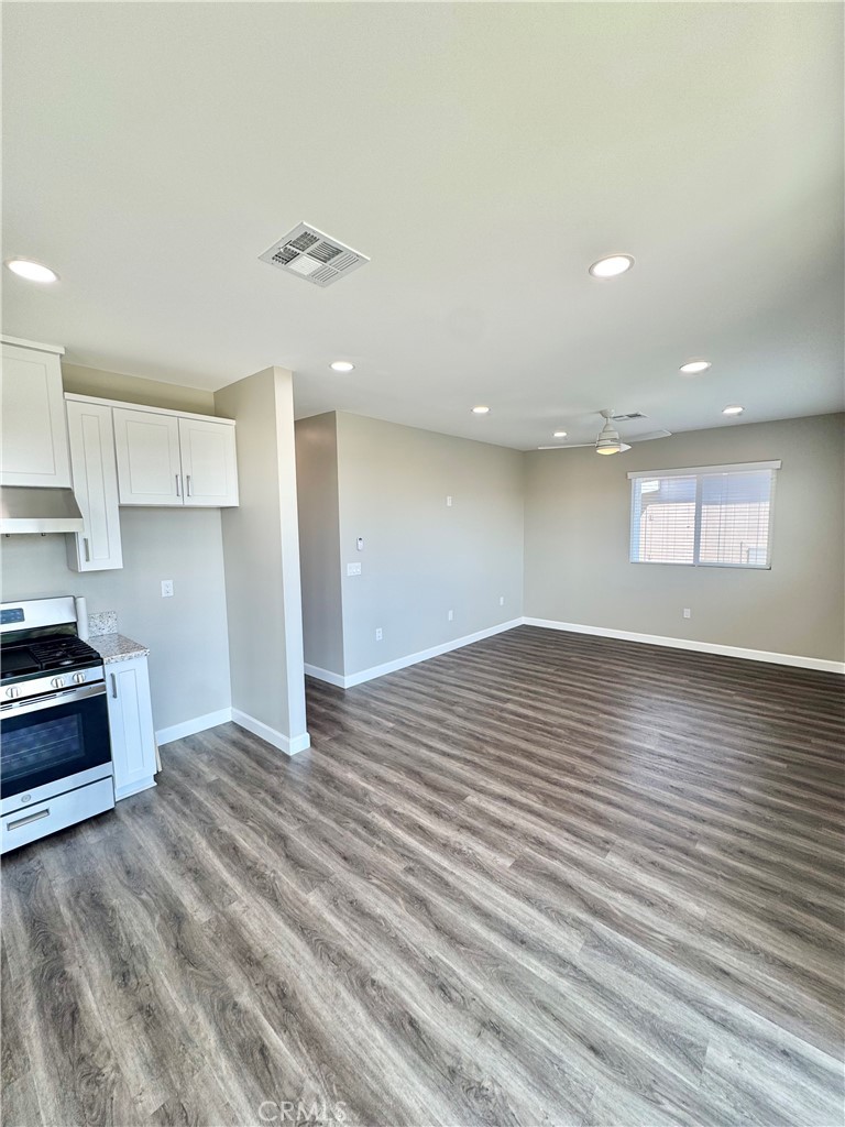 Properties 4 1134 Villa Calimesa 3