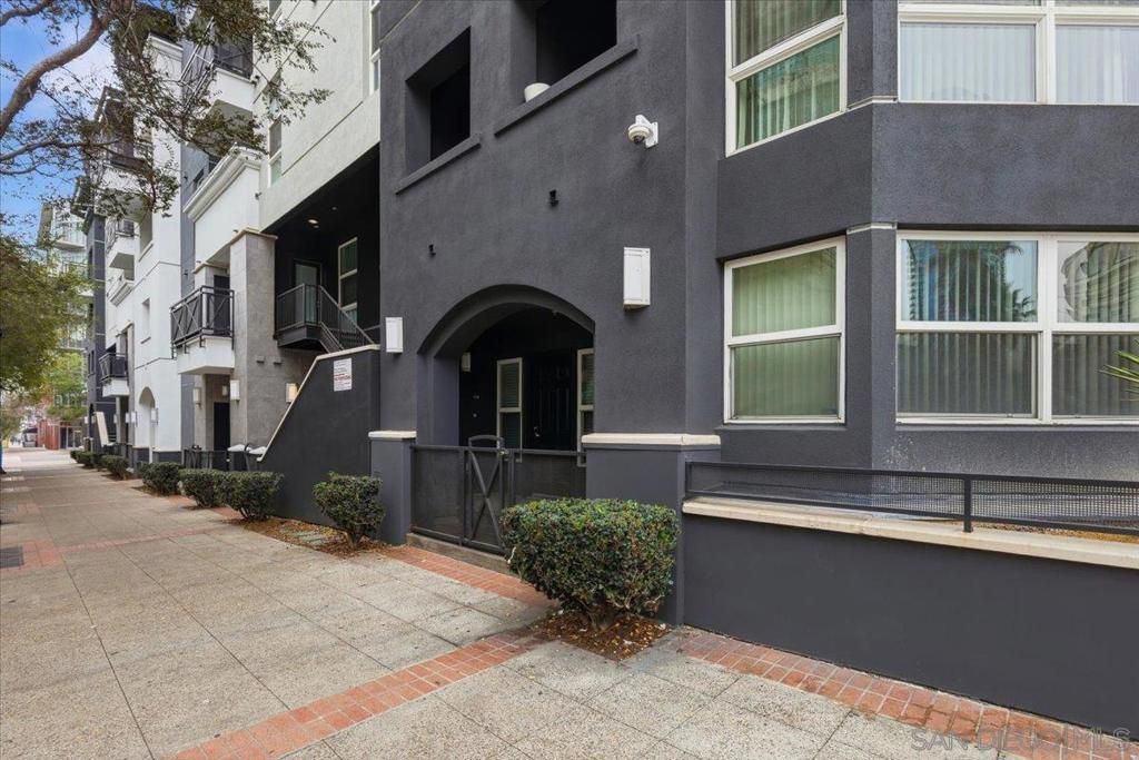 Photo of 525 11th Avenue Ave #1108, San Diego, CA 92101 (MLS # 260009159SD)