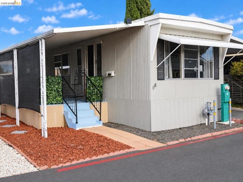 Photo of 3301 Buchanan Rd, Antioch, CA 94509 (MLS # 41152700)