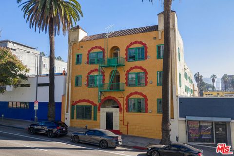 Photo of 320 S Alvarado Street, Los Angeles, CA 90057 (MLS # 26636721)