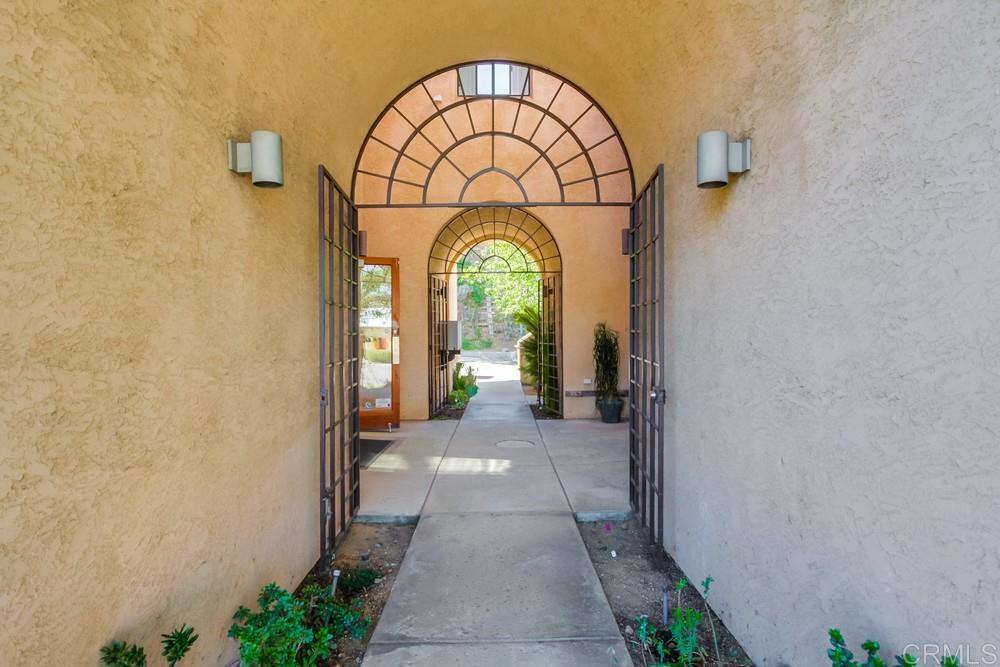 343 E Alvarado Street