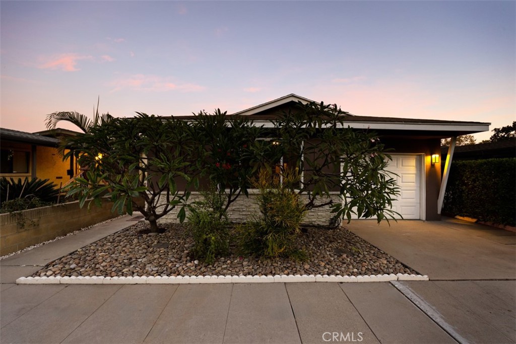 Wrigley Area (WR) - Residential