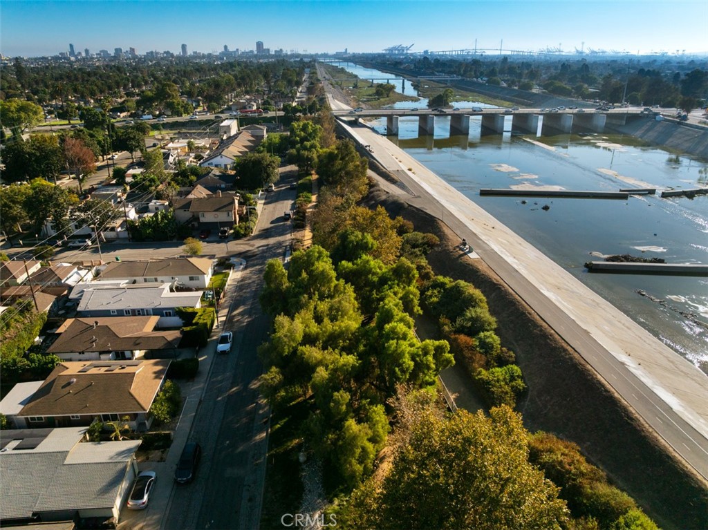 Wrigley Area (WR) - Residential