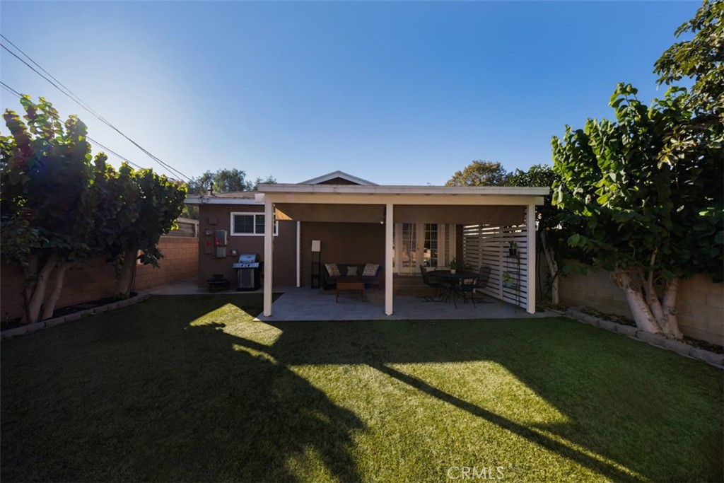 Wrigley Area (WR) - Residential