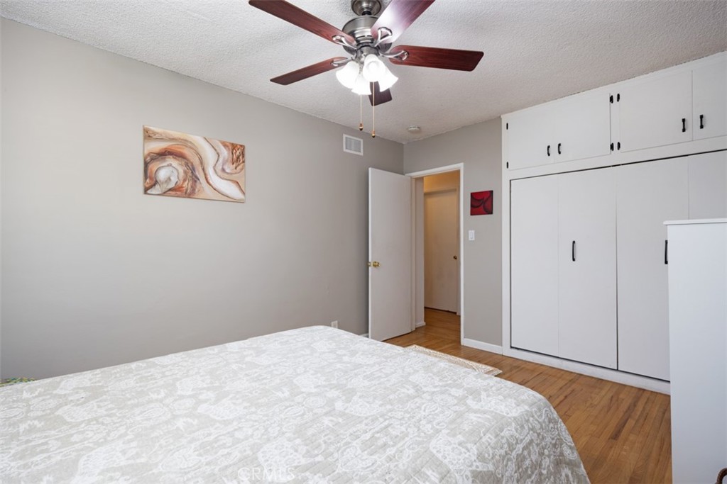 Wrigley Area (WR) - Residential