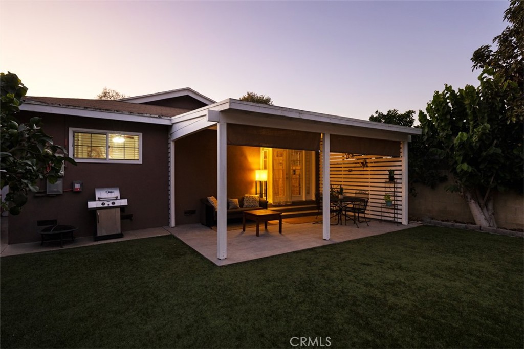 Wrigley Area (WR) - Residential