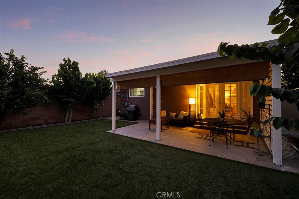 Wrigley Area (WR) - Residential