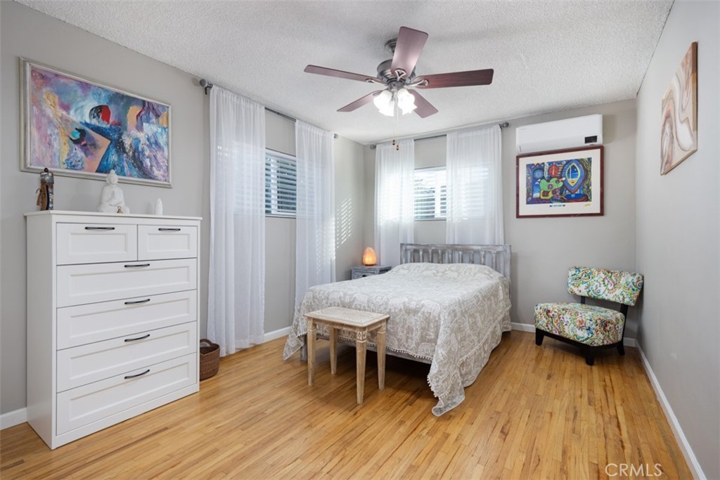 Wrigley Area (WR) - Residential