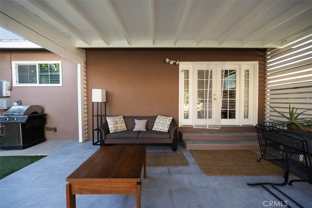 Wrigley Area (WR) - Residential