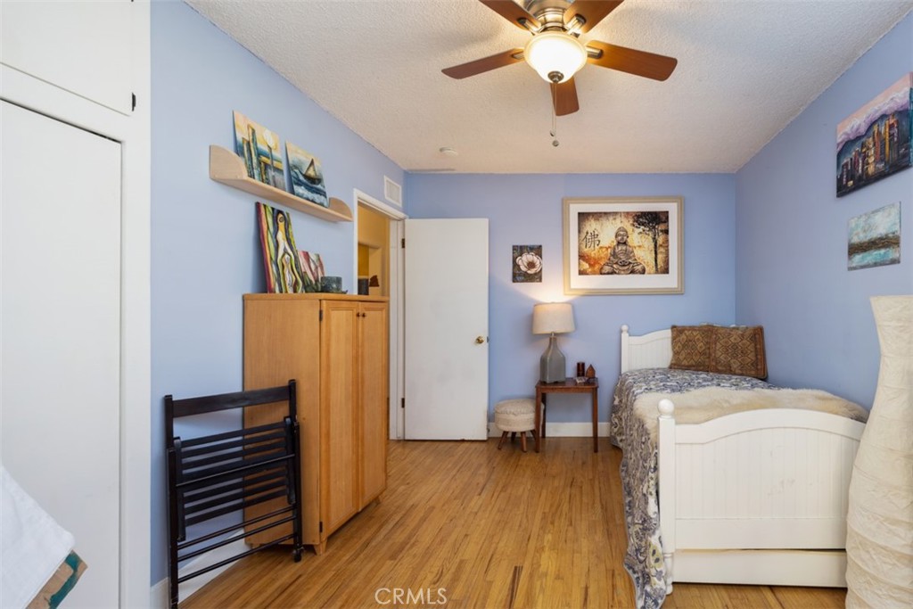 Wrigley Area (WR) - Residential