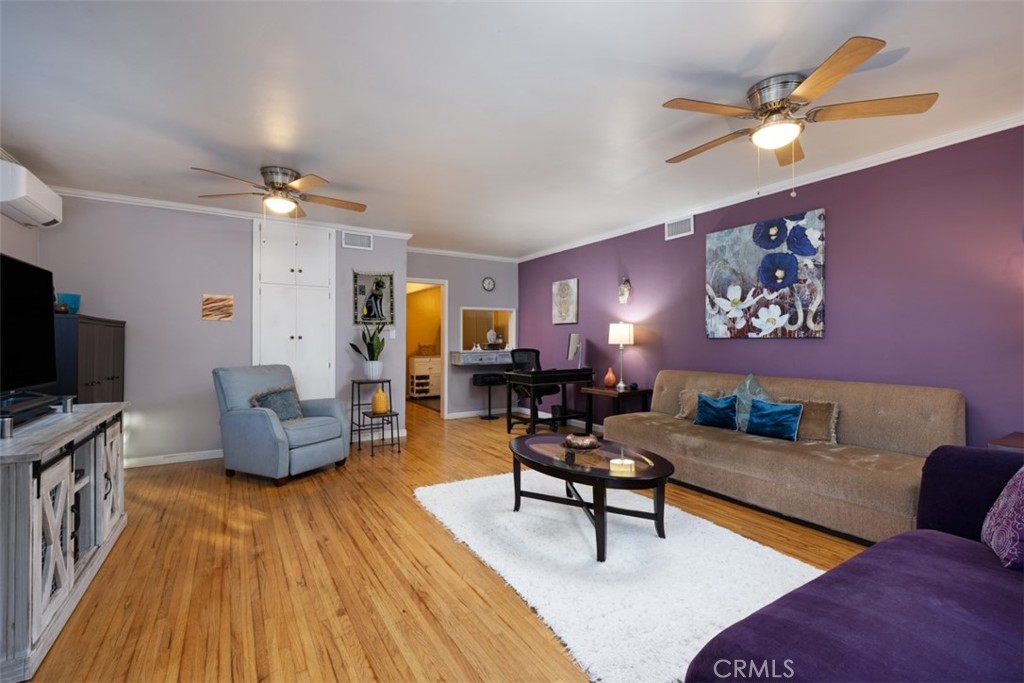 Wrigley Area (WR) - Residential