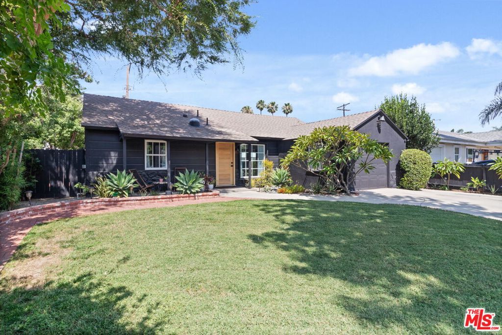 Properties 1 7339 Lasaine Avenue