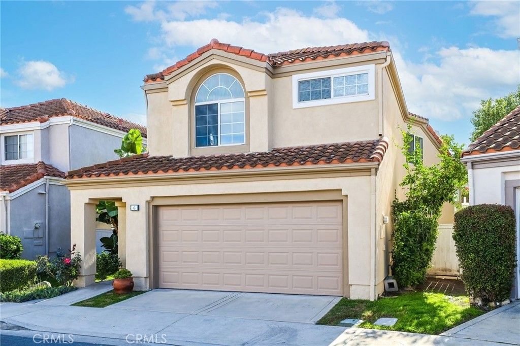 Photo of 4 Del Azul, Irvine, CA 92614 (MLS # OC25272221)