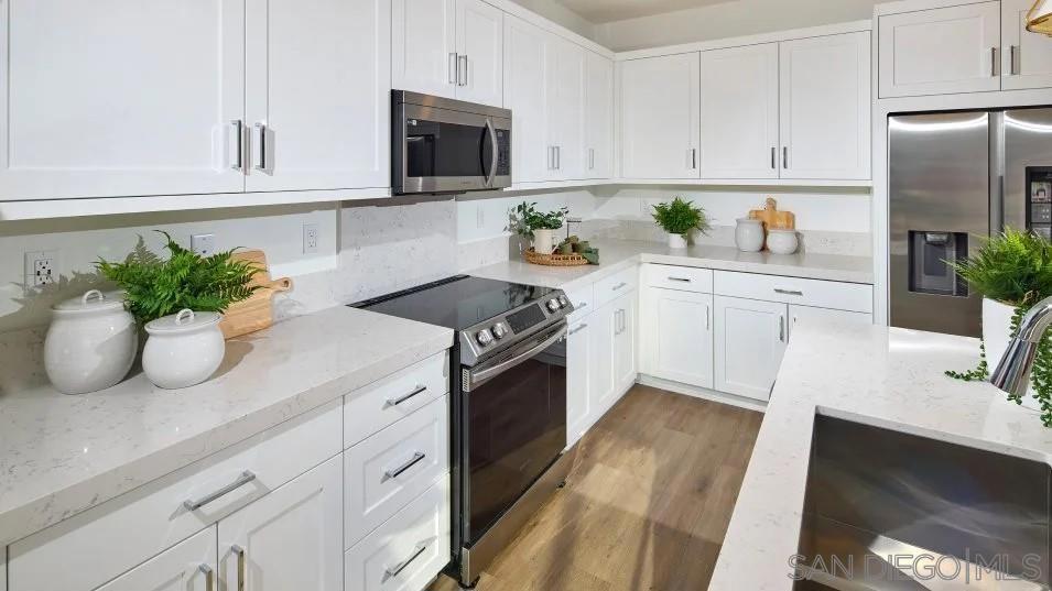 895 Jude Drive 3