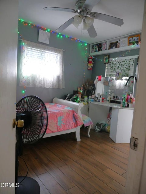 Tiny photo for 4912 Bradfield Place, Oxnard, CA 93033 (MLS # V1-38893)