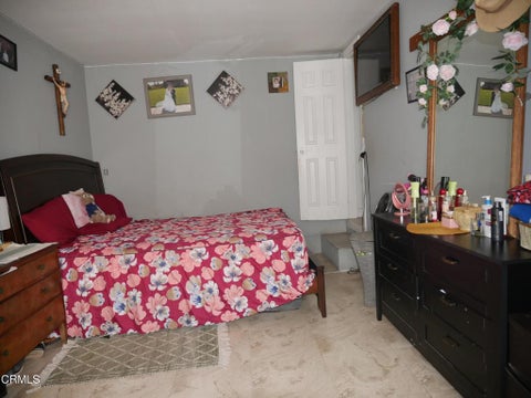 Tiny photo for 4912 Bradfield Place, Oxnard, CA 93033 (MLS # V1-38893)