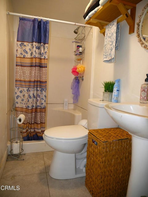Tiny photo for 4912 Bradfield Place, Oxnard, CA 93033 (MLS # V1-38893)