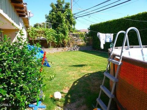 Tiny photo for 4912 Bradfield Place, Oxnard, CA 93033 (MLS # V1-38893)