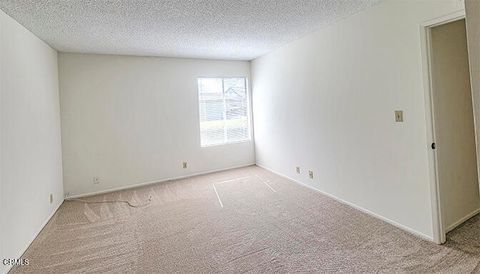 Tiny photo for 643 Holly Avenue, Oxnard, CA 93036 (MLS # V1-34606)