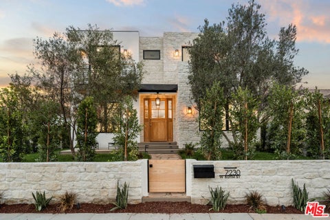Photo of 8006 Nardian Way, Los Angeles, CA 90045 (MLS # 26990739)