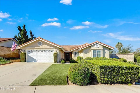 Photo of 3989 Ashbourne Lane, Moorpark, CA 93021 (MLS # 226004961)