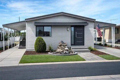 13 Palm Via, Anaheim, CA 92801 - MLS#: PW25201345