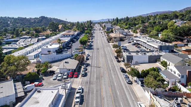 3850 Foothill Boulevard