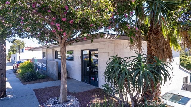 3850 Foothill Boulevard